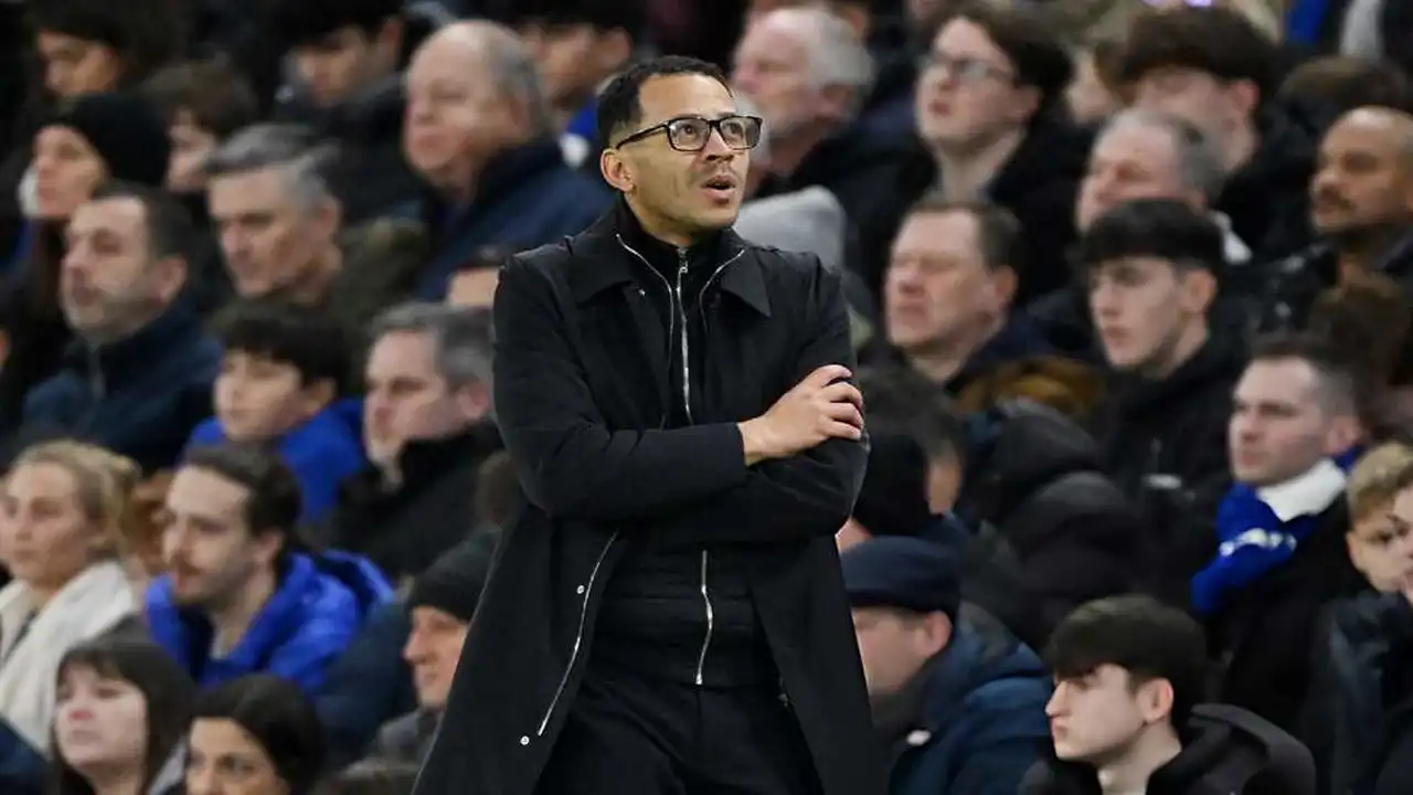 روسينيور: فريقنا يواجه السيناريو المتكرر نفسه خلال آخر 3 مباريات خضناها